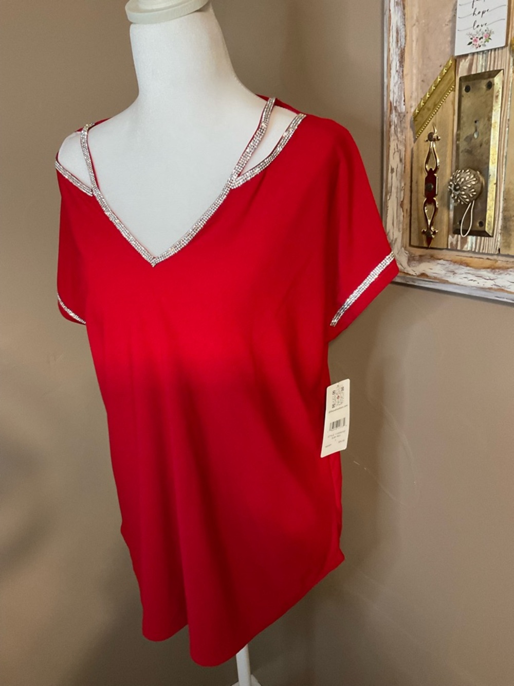 89th Madison Red V-Neck Embellished Women’s Top